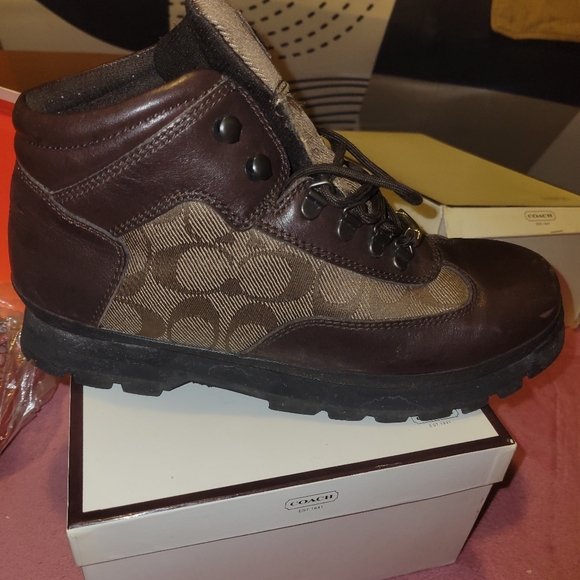 Authentic Coach Hannah Boots - Picture 3 of 5